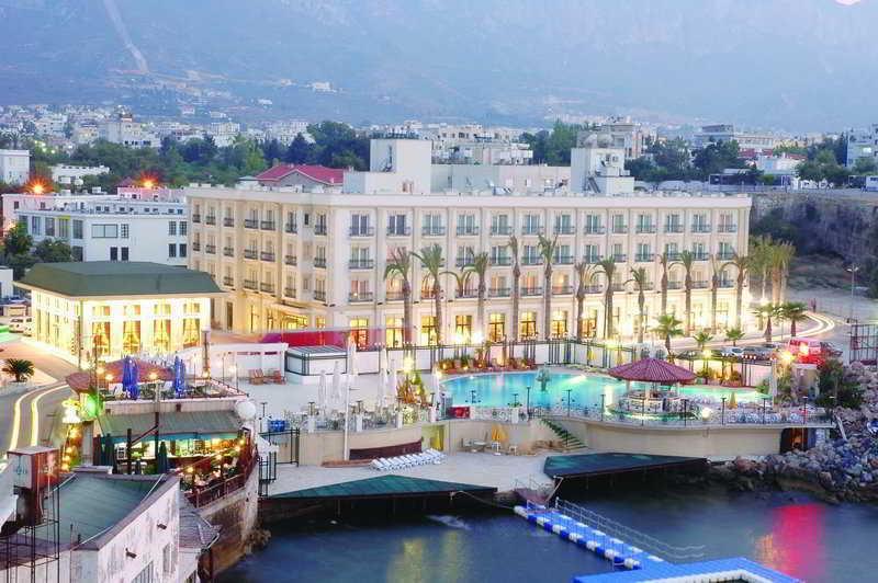 Rocks Hotel & Casino Kirenia Zewnętrze zdjęcie