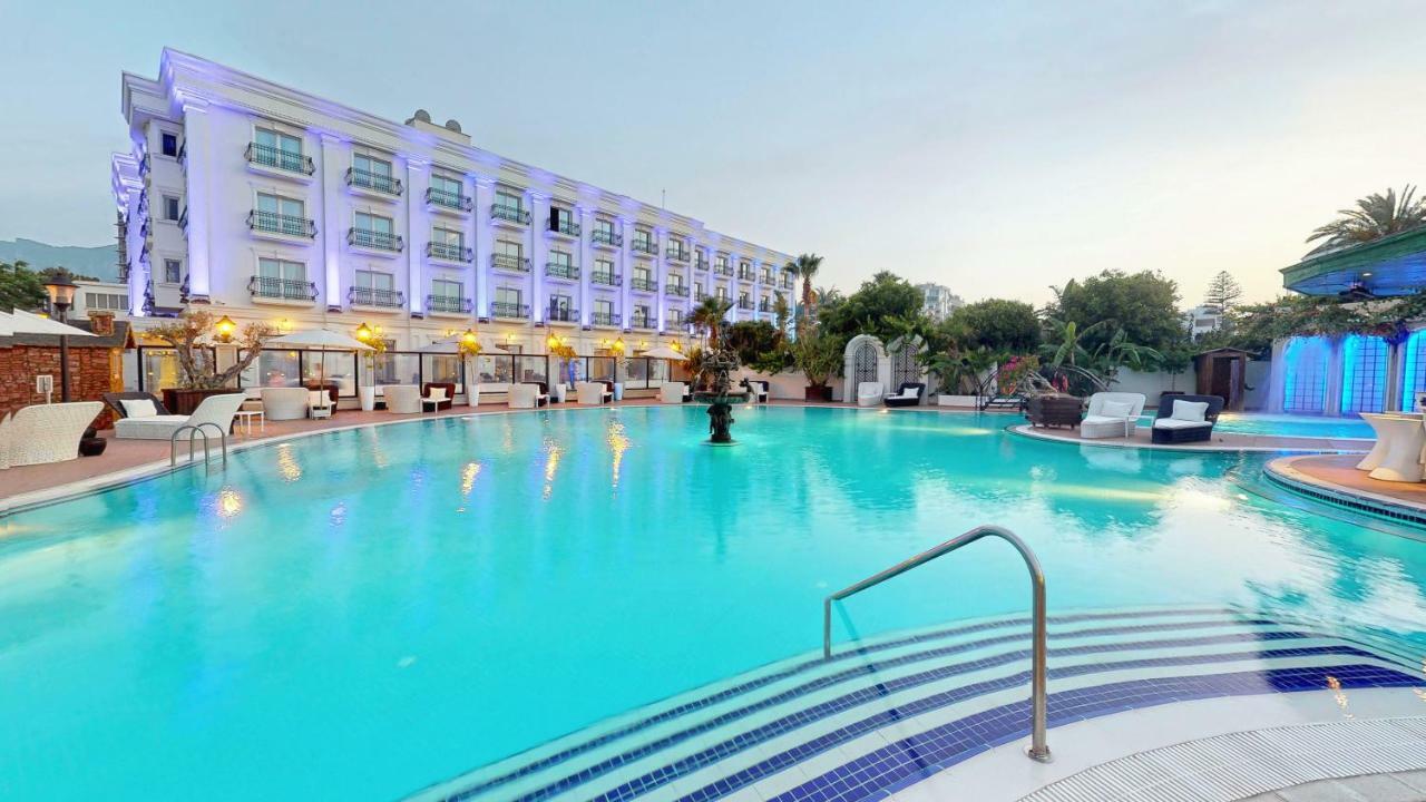 Rocks Hotel & Casino Kirenia Zewnętrze zdjęcie