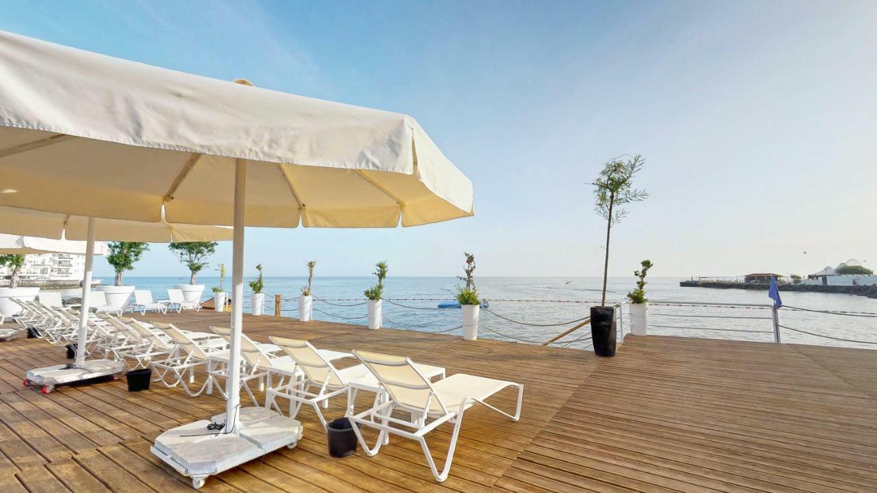 Rocks Hotel & Casino Kirenia Zewnętrze zdjęcie
