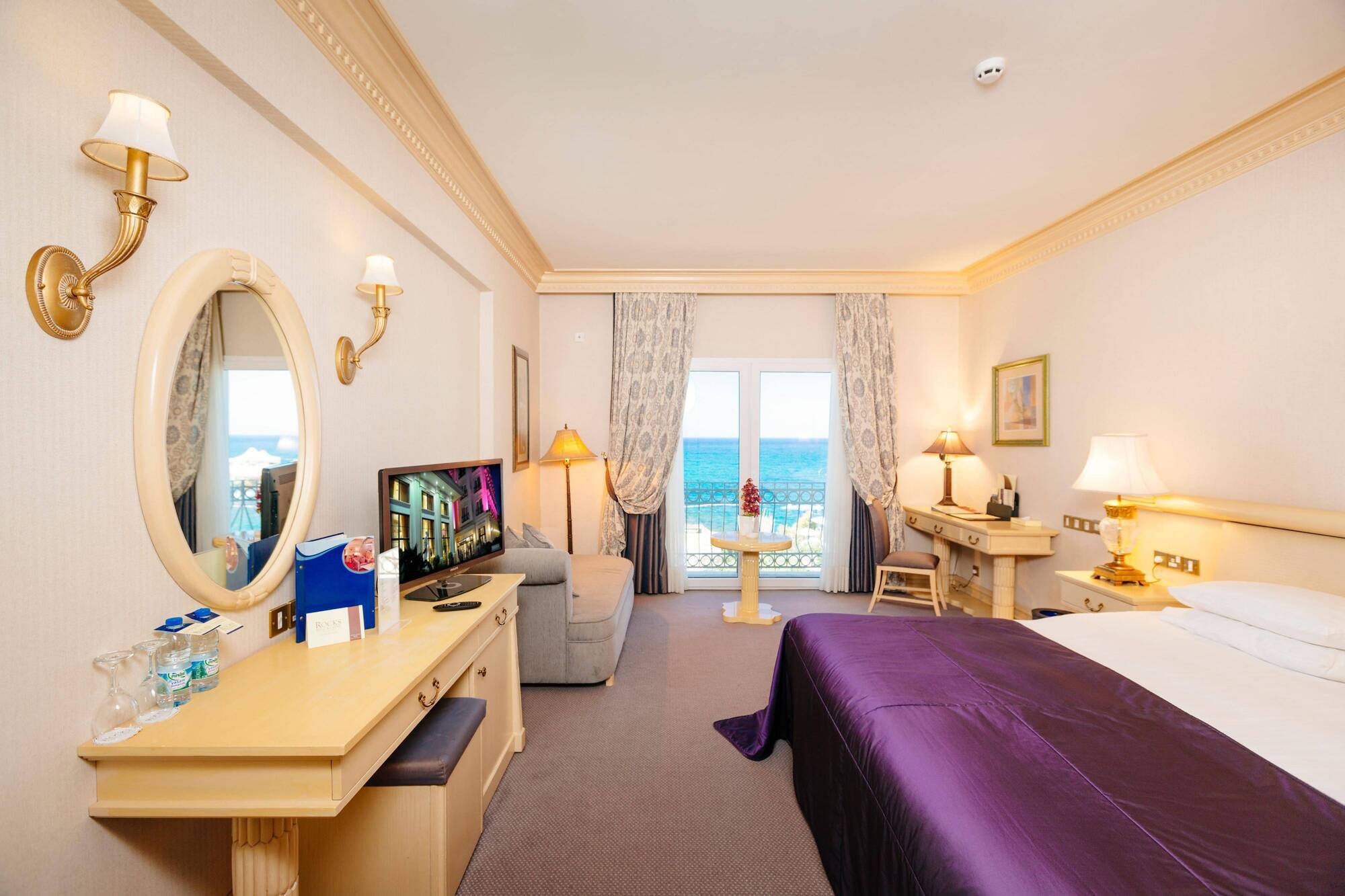Rocks Hotel & Casino Kirenia Zewnętrze zdjęcie